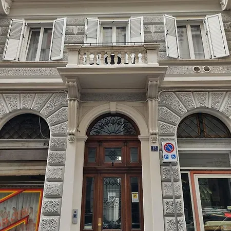 Boutique Apartments Cecilia Trieste Exterior photo